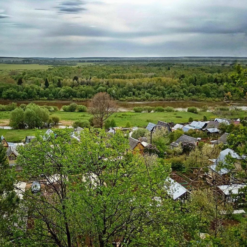 Участок на склоне